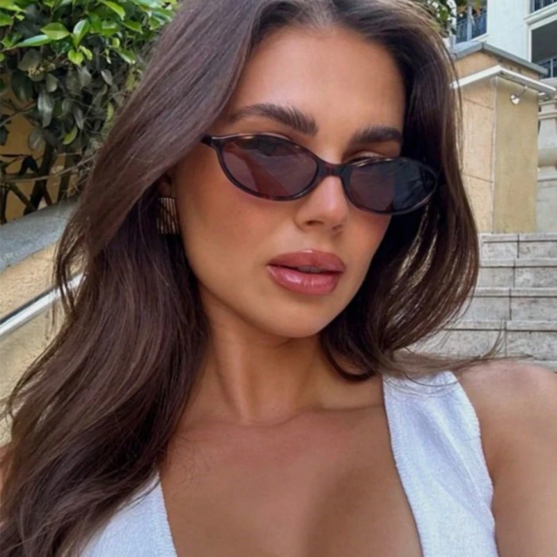 Sunglasses Cat Eye - แว่นกันแดดทรงรีสไตล์เรโทร แฟชั่นเก๋ไก๋ ทันสมัย กรอบเล็ก แว่นกันแดดทรงแคทอาย พังก์