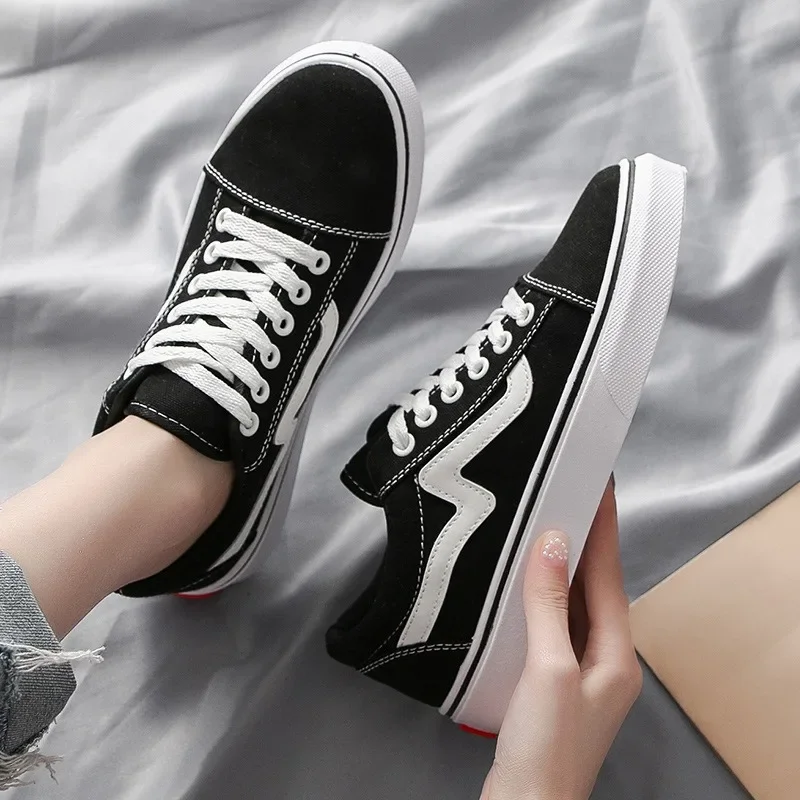 รองเท้าผ้าใบสเก็ตบอร์ดระบายอาก - Vans Shoes Old Skool บทวิจารณ์และราคา