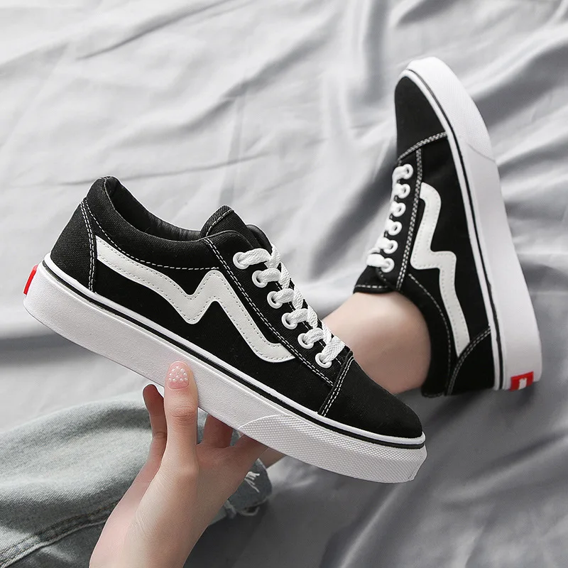รองเท้าผ้าใบใหม่สำหรับนักเรียน - Vans Shoes Old Skool บทวิจารณ์และราคา